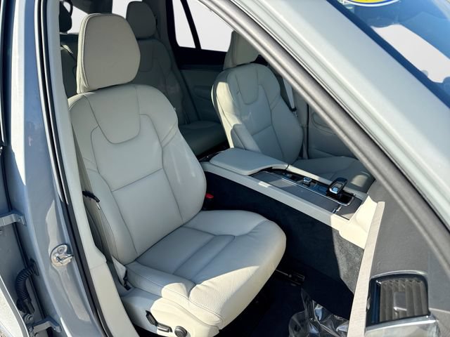 Certified 2025 Volvo XC90 T8 Plus AWD/4WD image 30