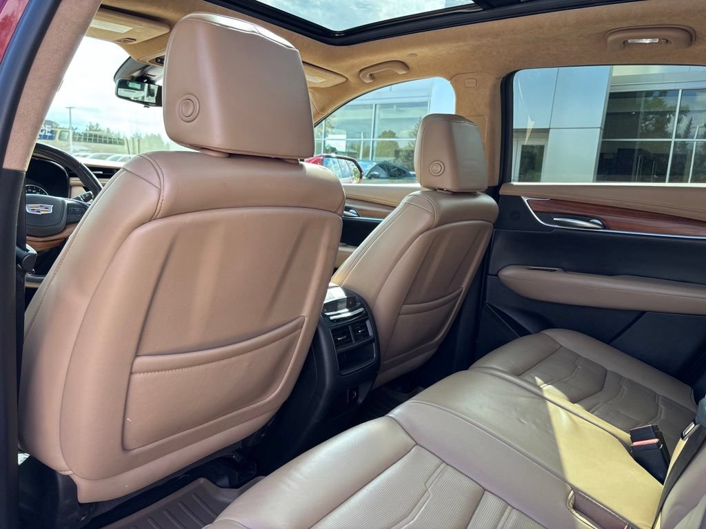 Used 2018 Cadillac XT5 Platinum AWD/4WD image 13