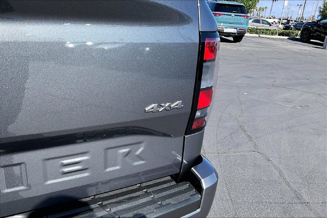 New 2026 Nissan Frontier SV w/ Tow Package AWD/4WD image 9