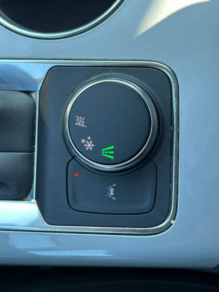 Used 2025 Chevrolet Blazer LT FWD image 25