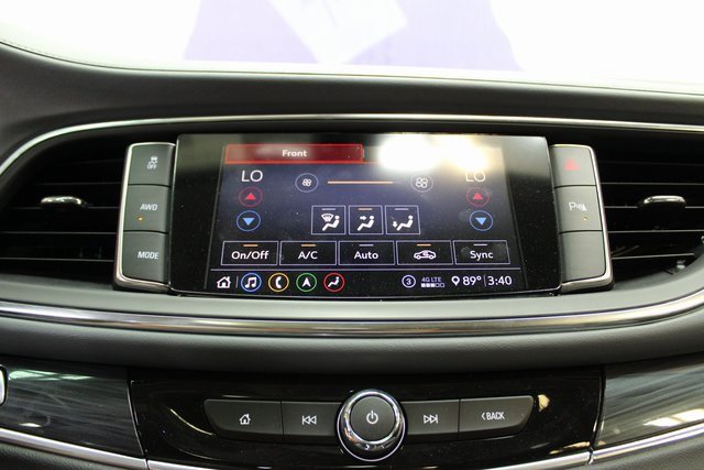 Used 2021 Buick Enclave Essence image 21