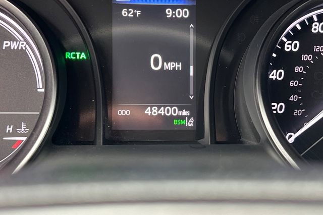 Used 2024 Toyota Camry SE w/ Cold Weather Package FWD image 33