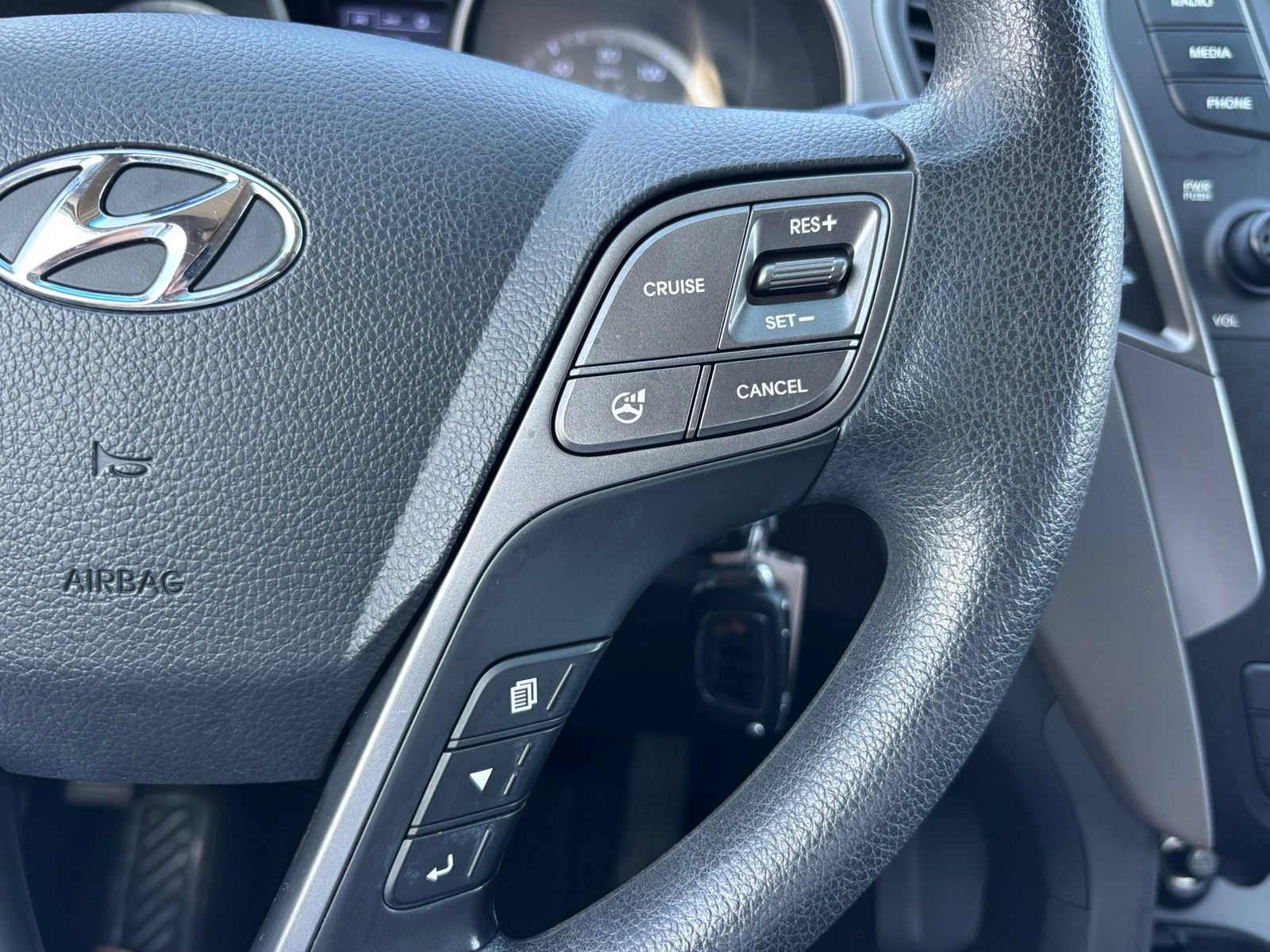 Used 2014 Hyundai Santa Fe Sport FWD image 25