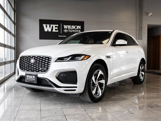 Used 2023 Jaguar F-PACE R-Dynamic S image 2