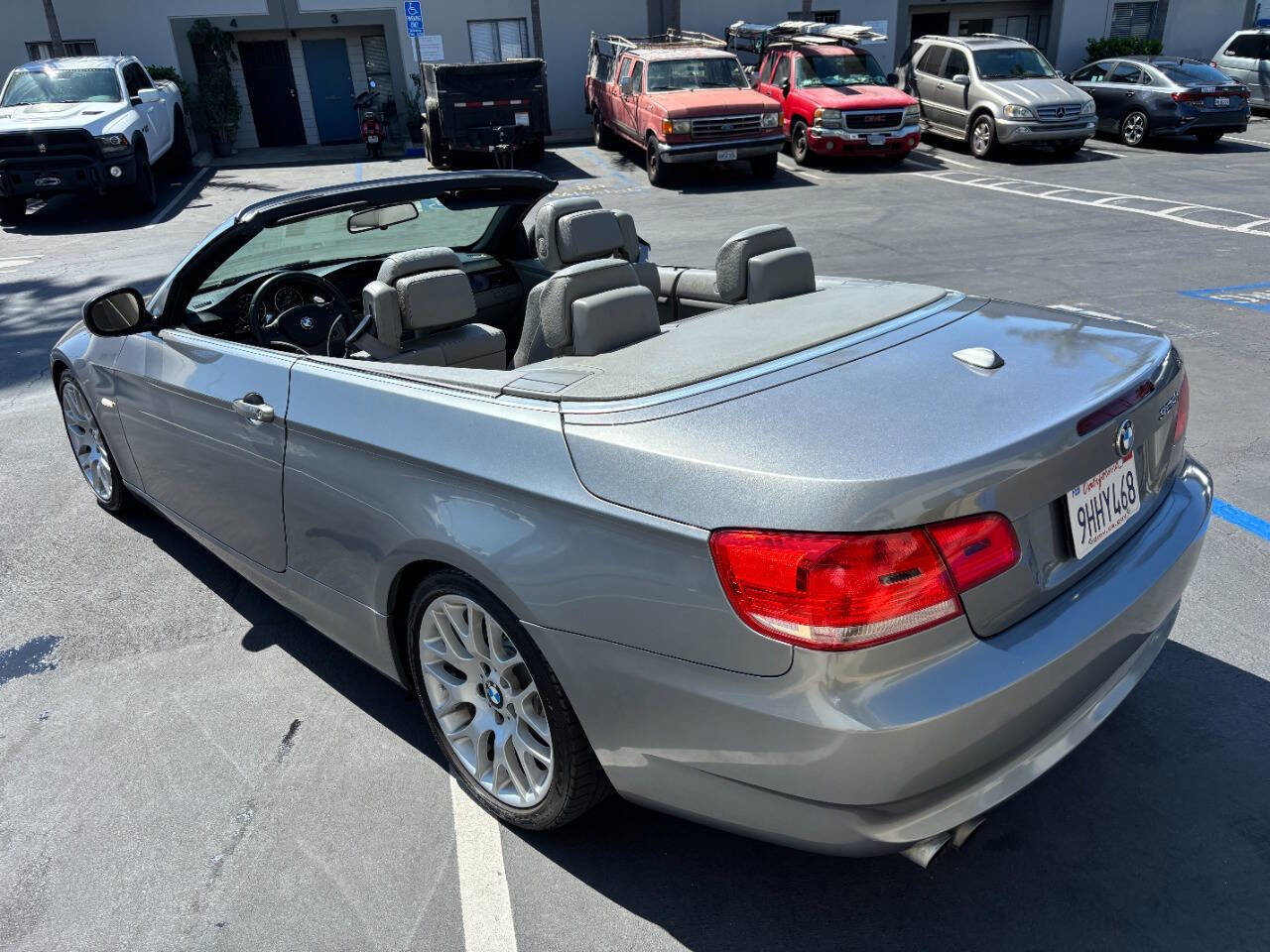 Used 2010 BMW 328i Convertible image 2