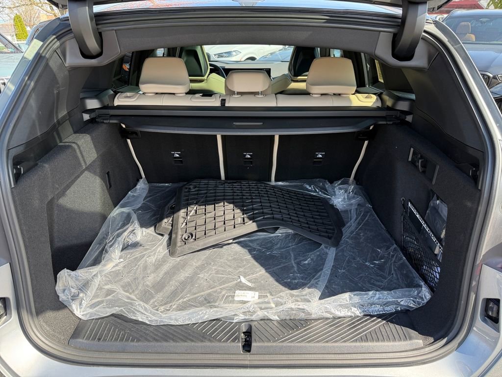 Certified 2025 BMW X3 xDrive30i w/ Convenience Package image 36