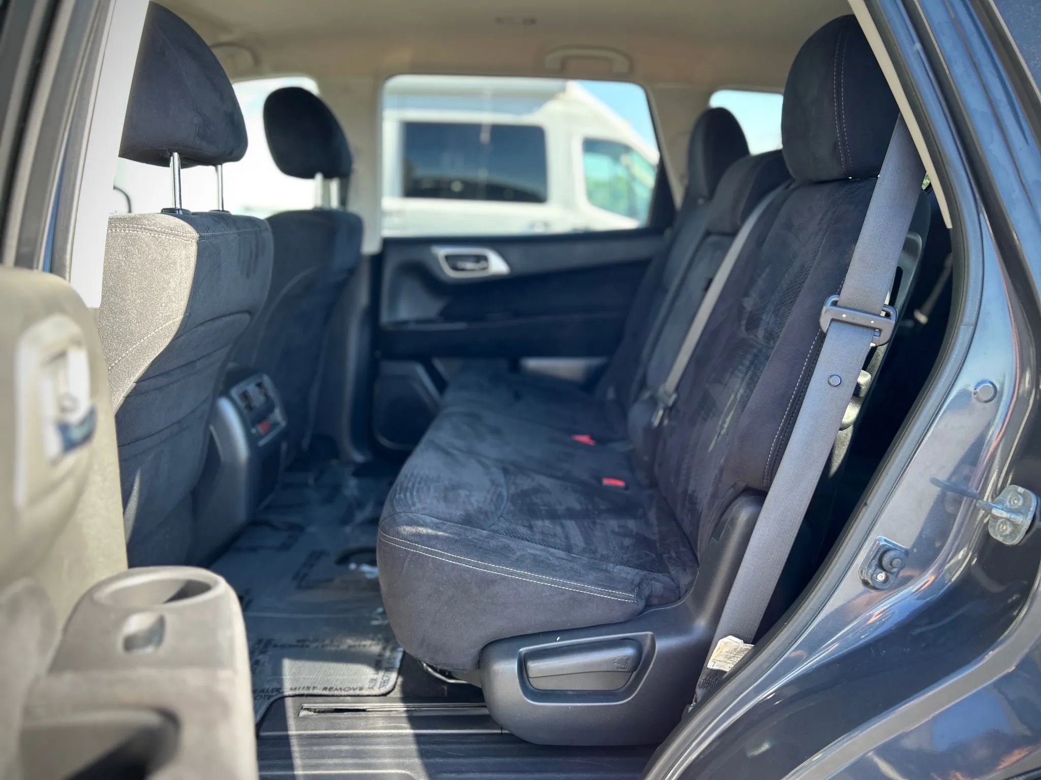 Used 2013 Nissan Pathfinder SV image 14