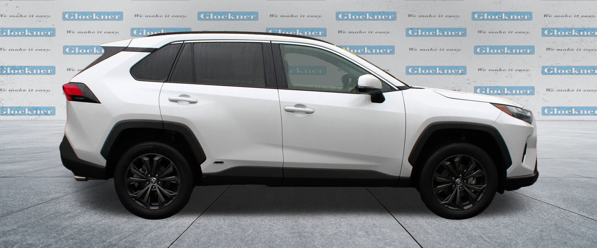 Used 2023 Toyota RAV4 XLE Premium image 4
