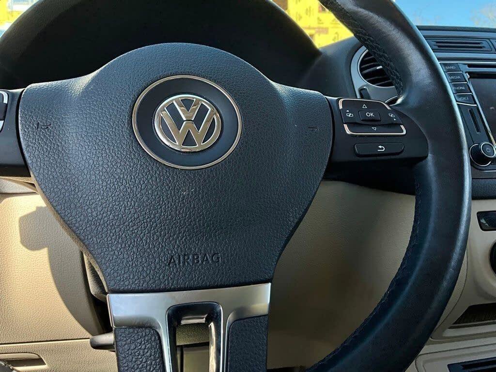 Used 2017 Volkswagen Tiguan S image 21