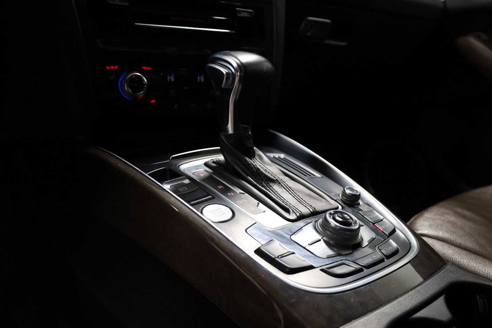 Used 2014 Audi Q5 3.0T Prestige image 27