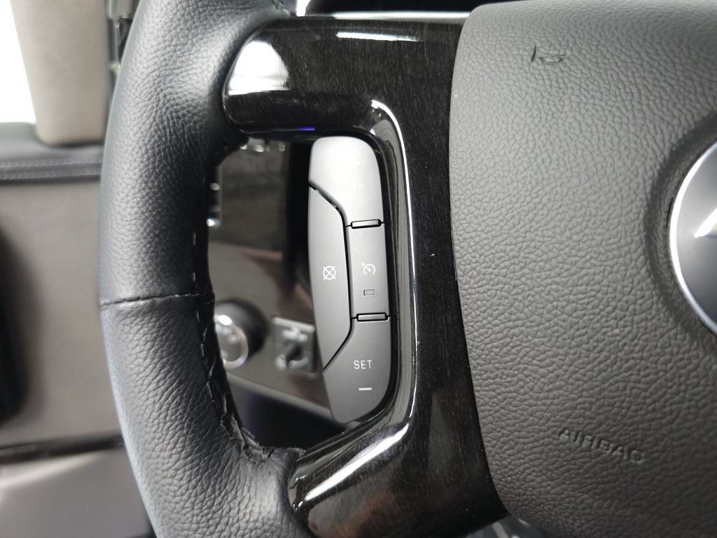 Used 2026 Chevrolet Express 2500 Extended w/ Driver Convenience Package RWD image 10