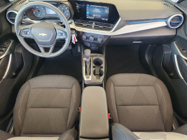 Used 2026 Chevrolet Trax LS FWD image 26