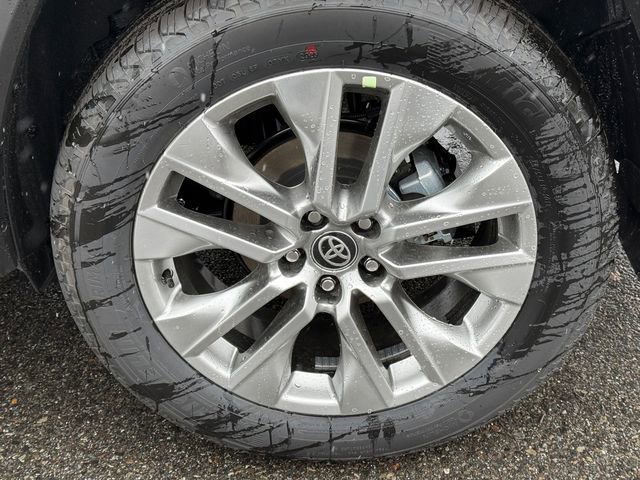 New 2025 Toyota RAV4 XLE Premium image 18