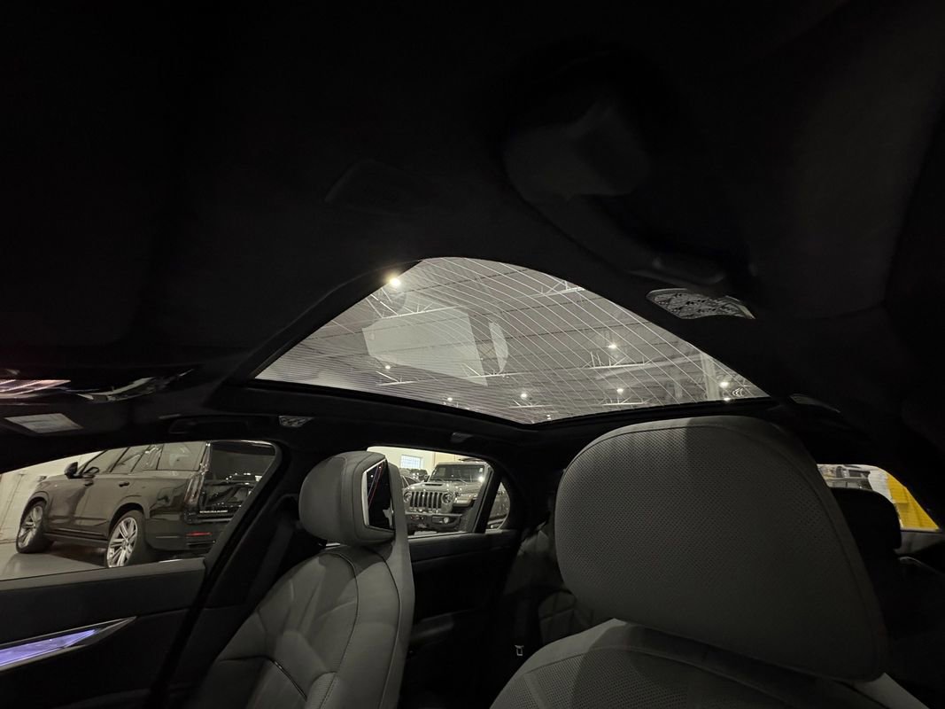 Used 2024 BMW i7 xDrive60 image 34