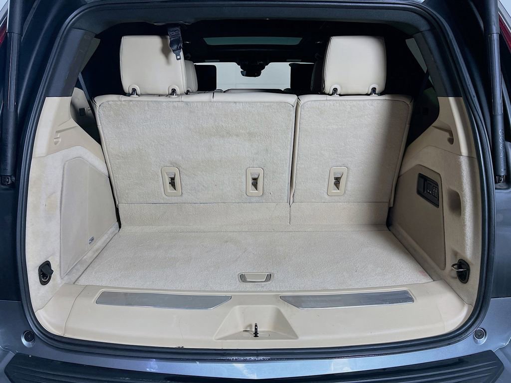 Used 2023 Cadillac Escalade Premium Luxury AWD/4WD image 27