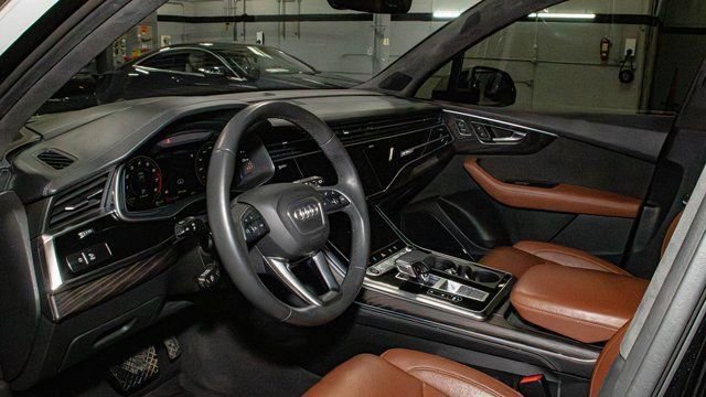 Used 2021 Audi Q7 3.0T Prestige image 7
