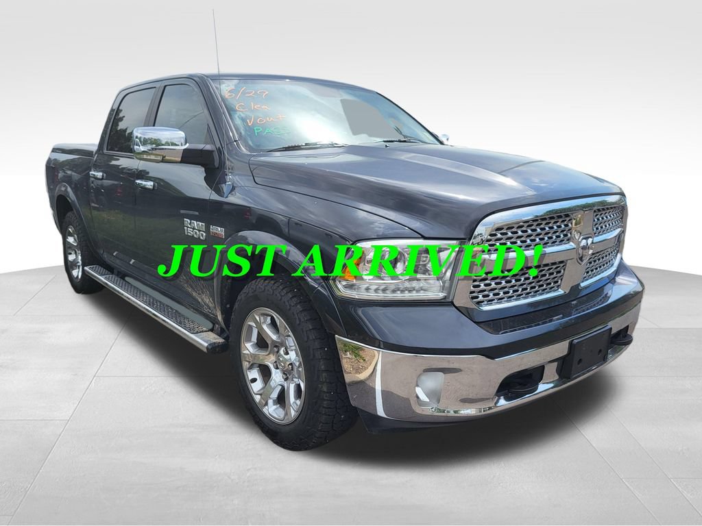 Used 2013 RAM 1500 Laramie w/ Convenience Group AWD/4WD image 2