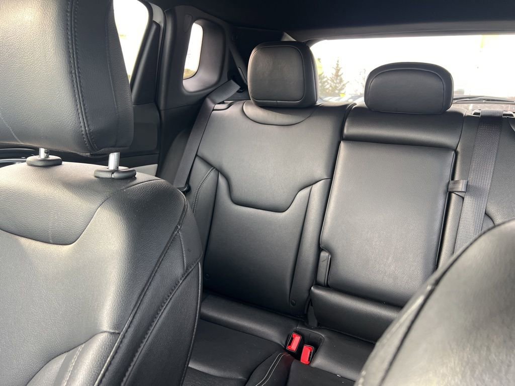 Used 2025 Jeep Compass Limited image 26