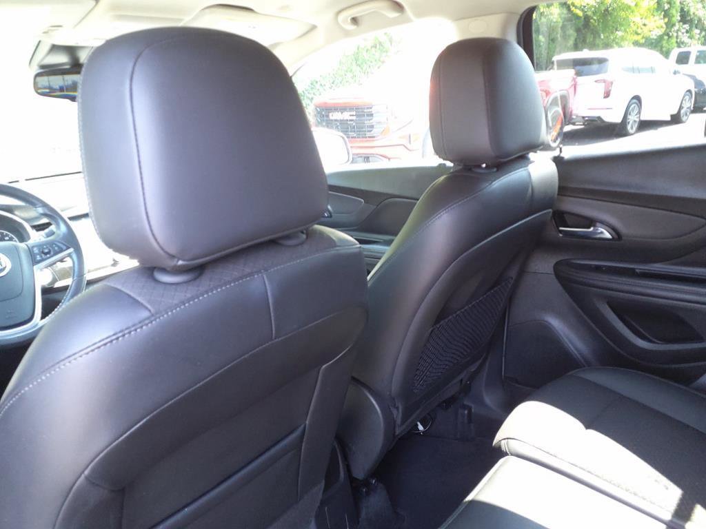Certified 2021 Buick Encore Preferred image 28