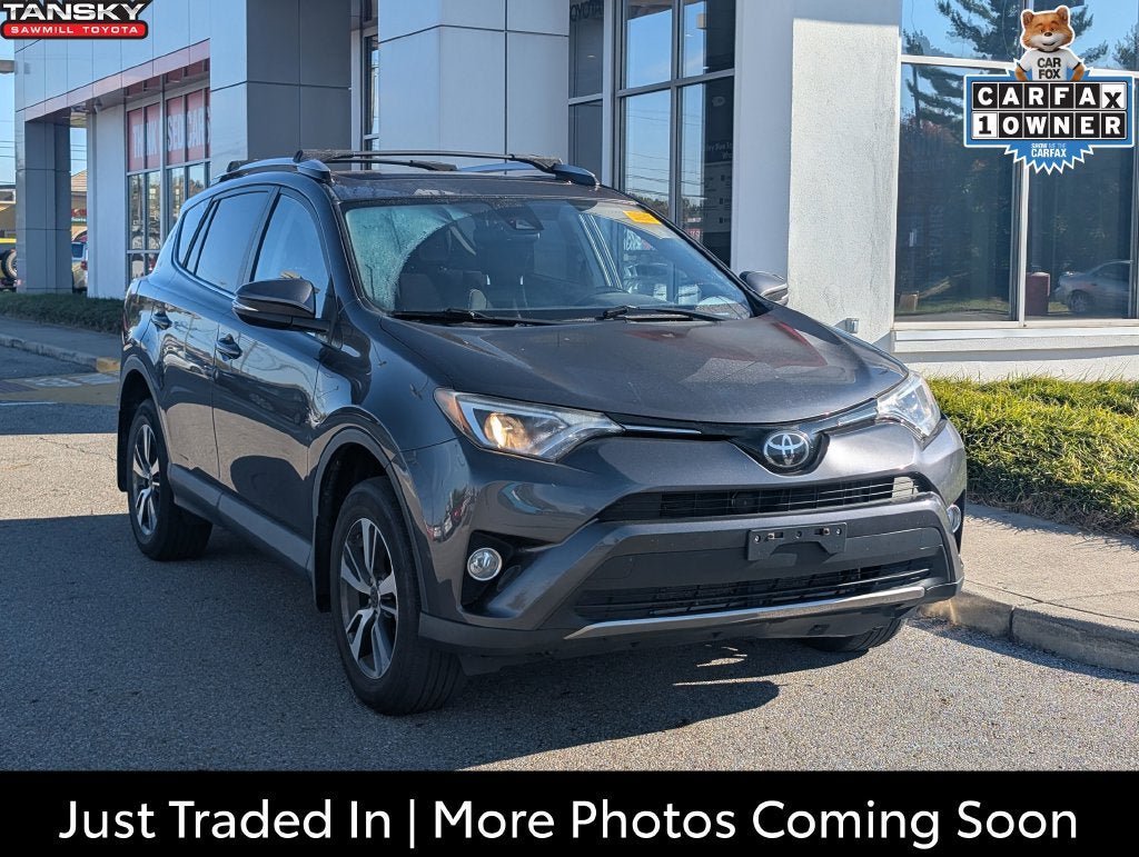 Used 2018 Toyota RAV4 XLE AWD/4WD image 1