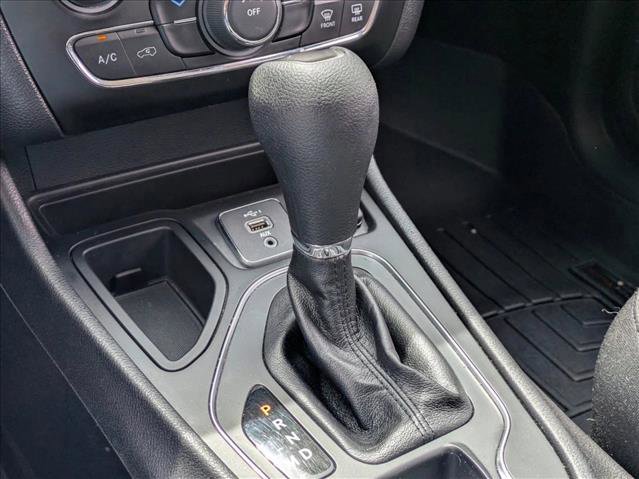 Used 2020 Jeep Cherokee Latitude image 16