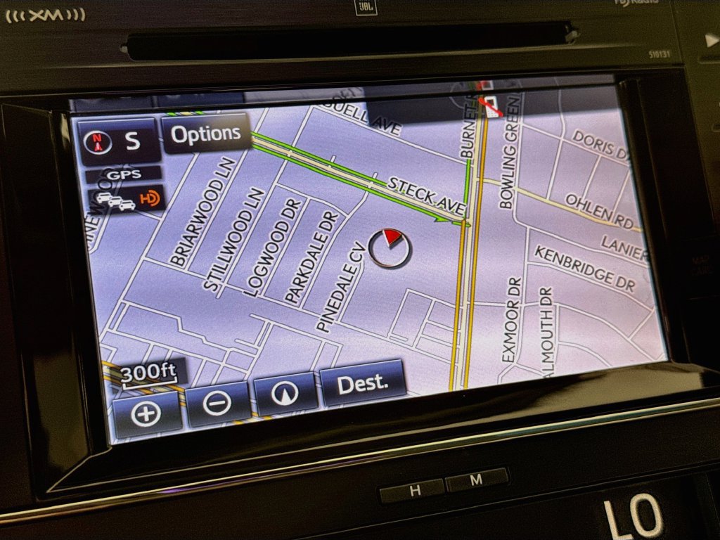 Used 2018 Toyota Avalon Limited FWD image 15