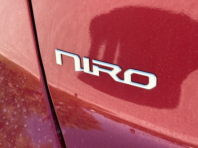 Used 2026 Kia Niro LX FWD image 32