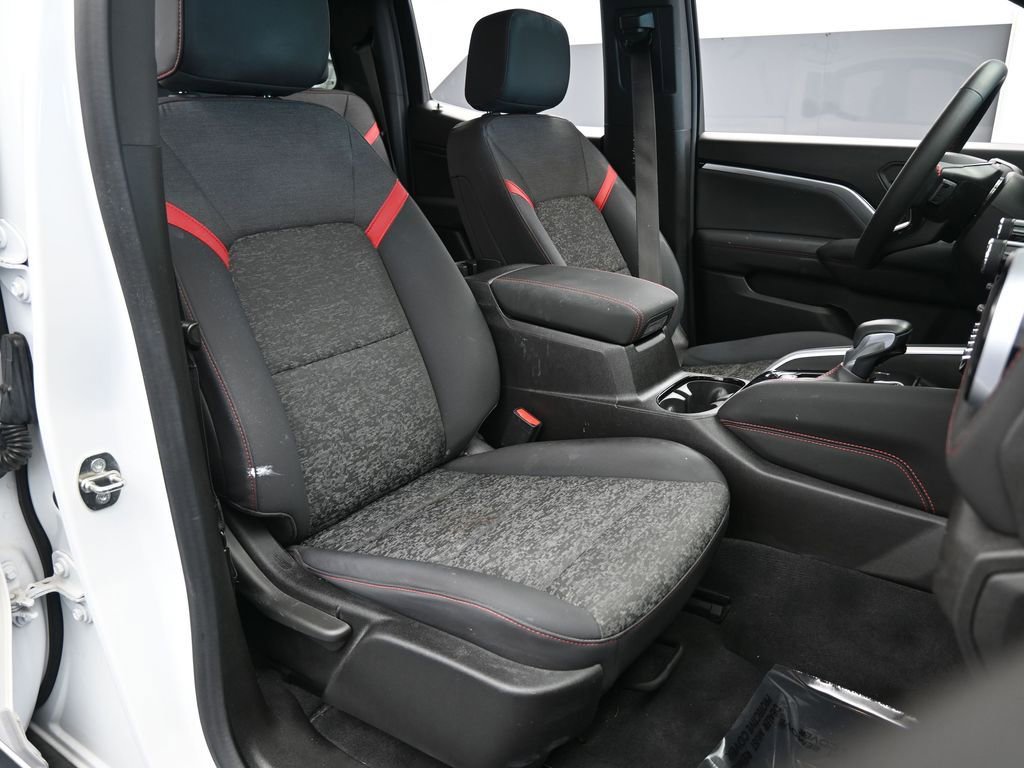 Used 2023 Chevrolet Colorado Z71 image 45