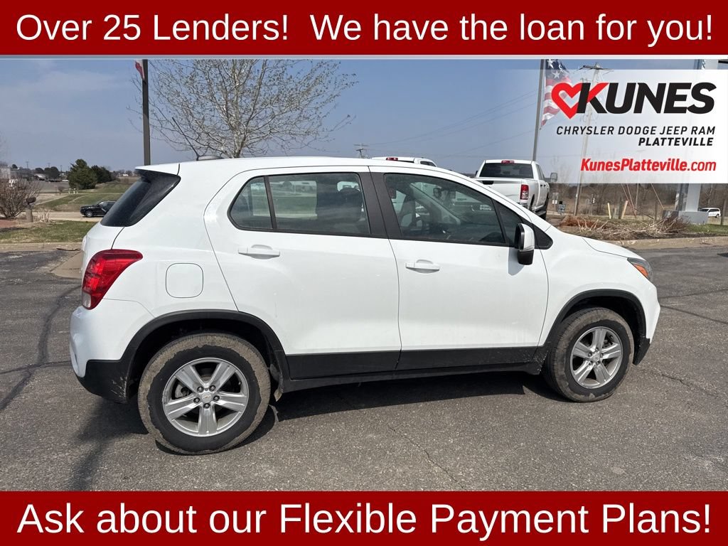 Used 2018 Chevrolet Trax LS AWD/4WD image 4