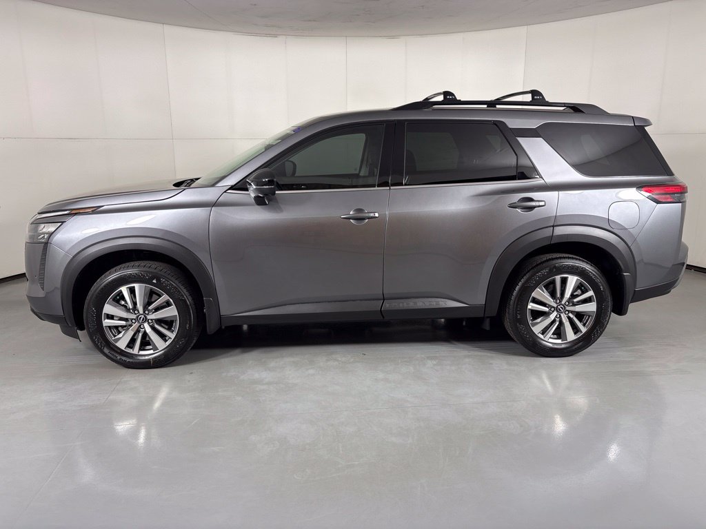 New 2026 Nissan Pathfinder SL FWD image 5