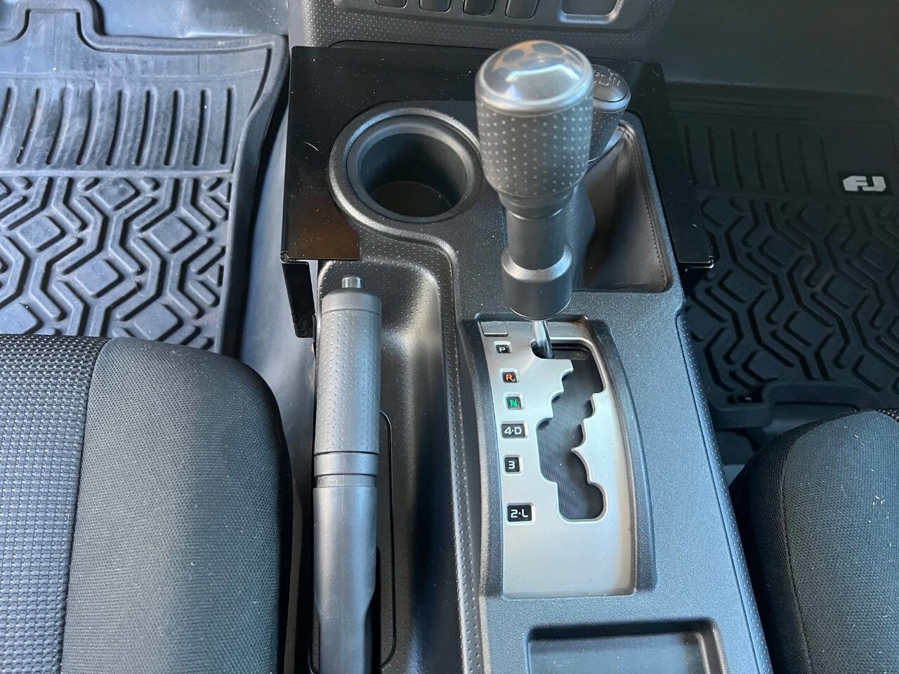 Used 2007 Toyota FJ Cruiser 4WD image 17