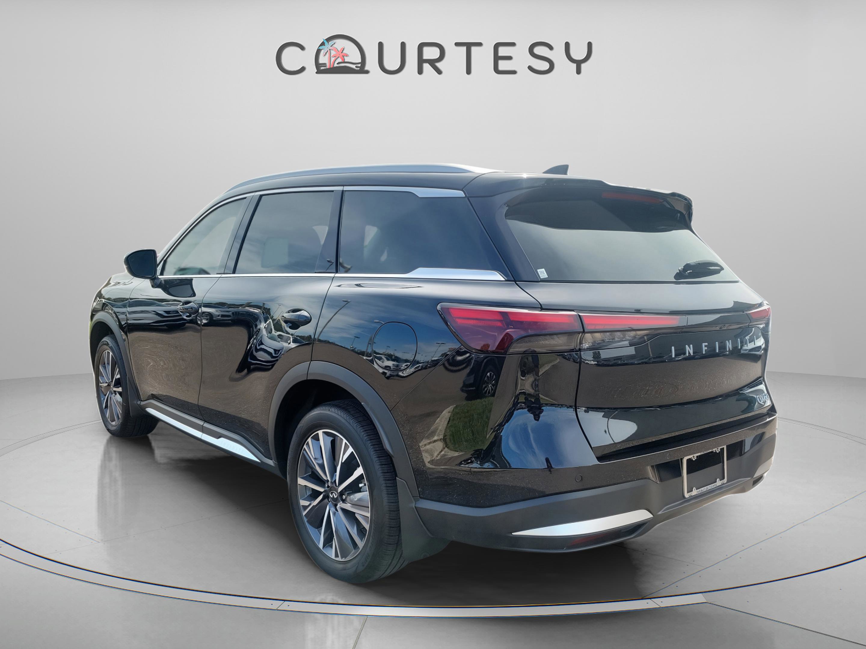 New 2026 INFINITI QX60 Luxe w/ Cargo Package image 3