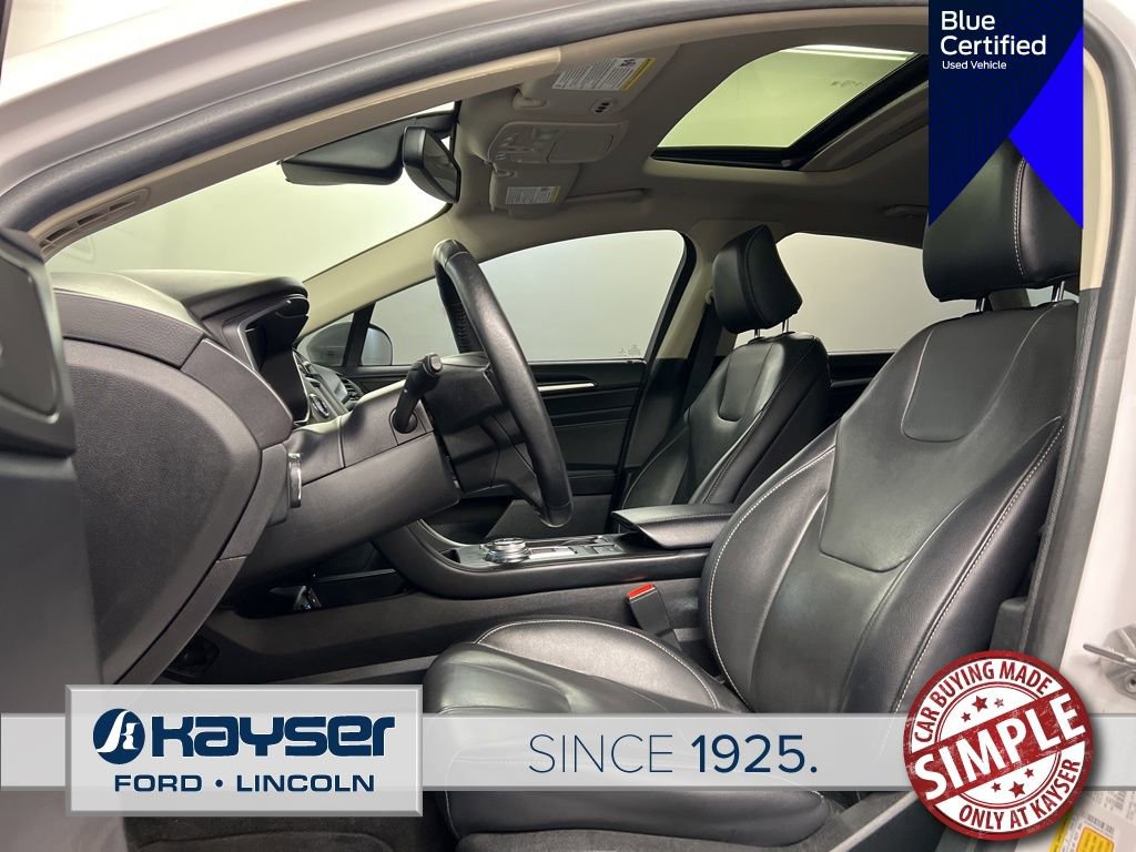 Used 2020 Ford Fusion Energi Titanium FWD image 27