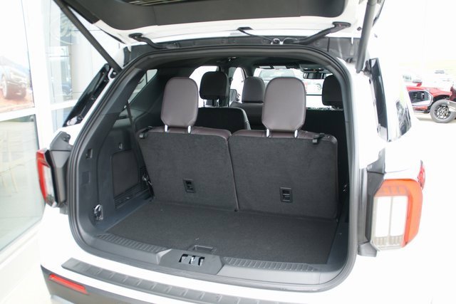 New 2026 Ford Explorer Platinum w/ LUX Leather Package image 35