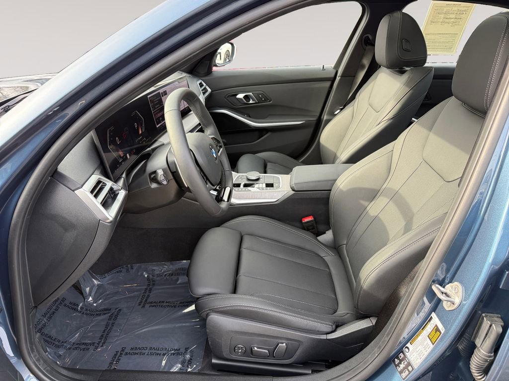 Certified 2025 BMW 330i xDrive Sedan image 9