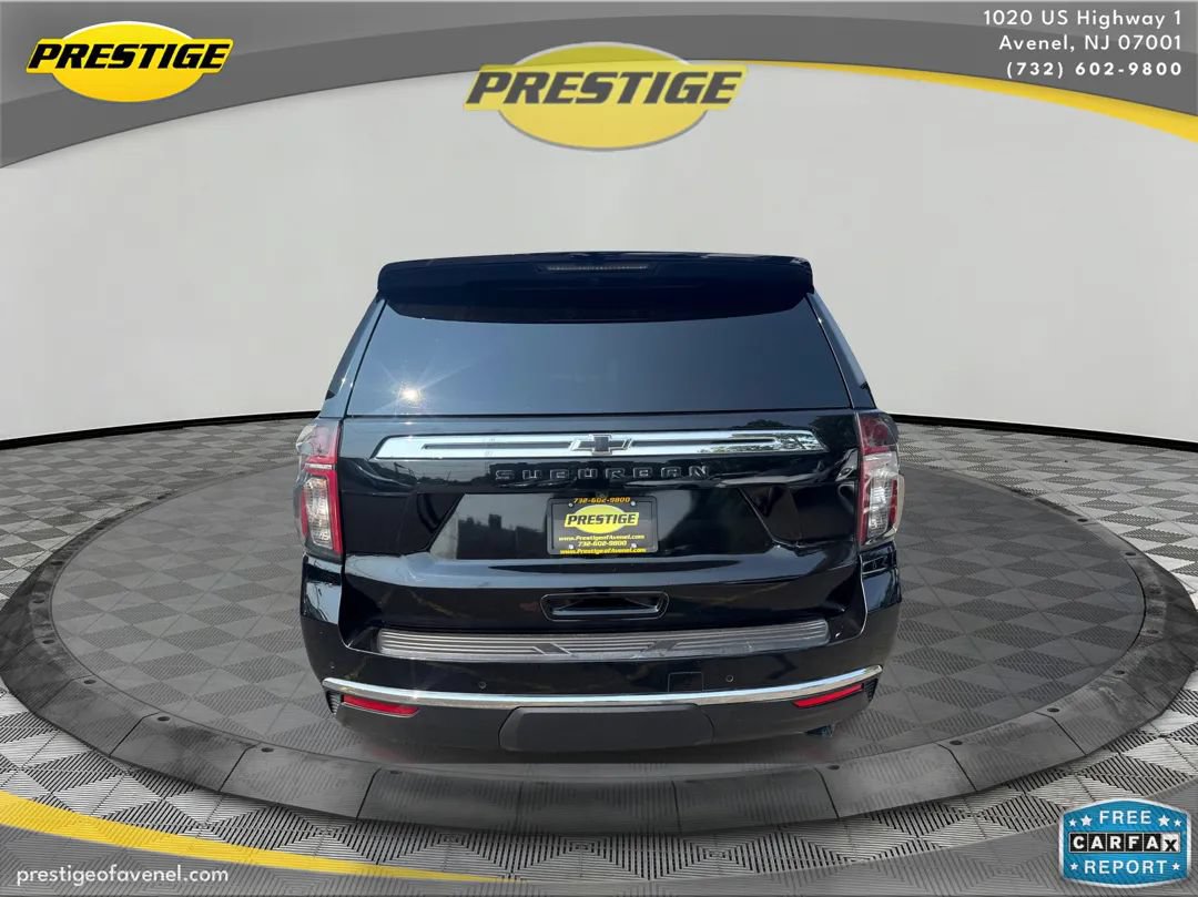 Used 2023 Chevrolet Suburban LT w/ LT Signature Package RWD image 6