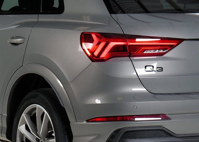 New 2025 Audi Q3 2.0T Premium image 29