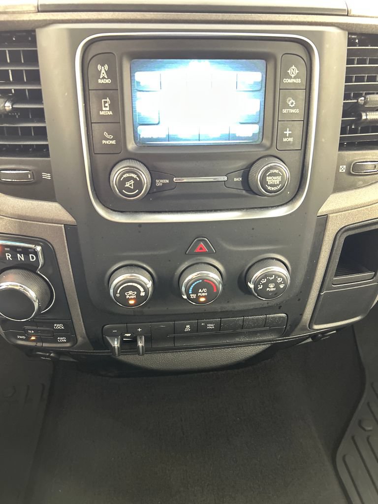 Used 2019 RAM 1500 Express AWD/4WD image 16