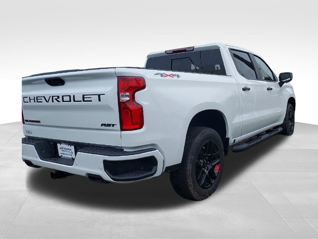New 2026 Chevrolet Silverado 1500 RST w/ Redline Edition AWD/4WD image 5
