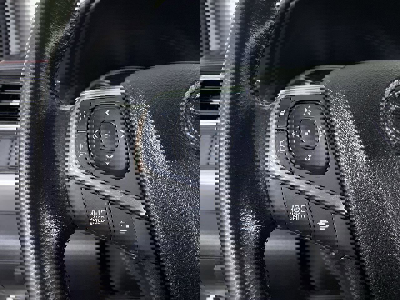 Used 2017 Toyota Camry SE image 25