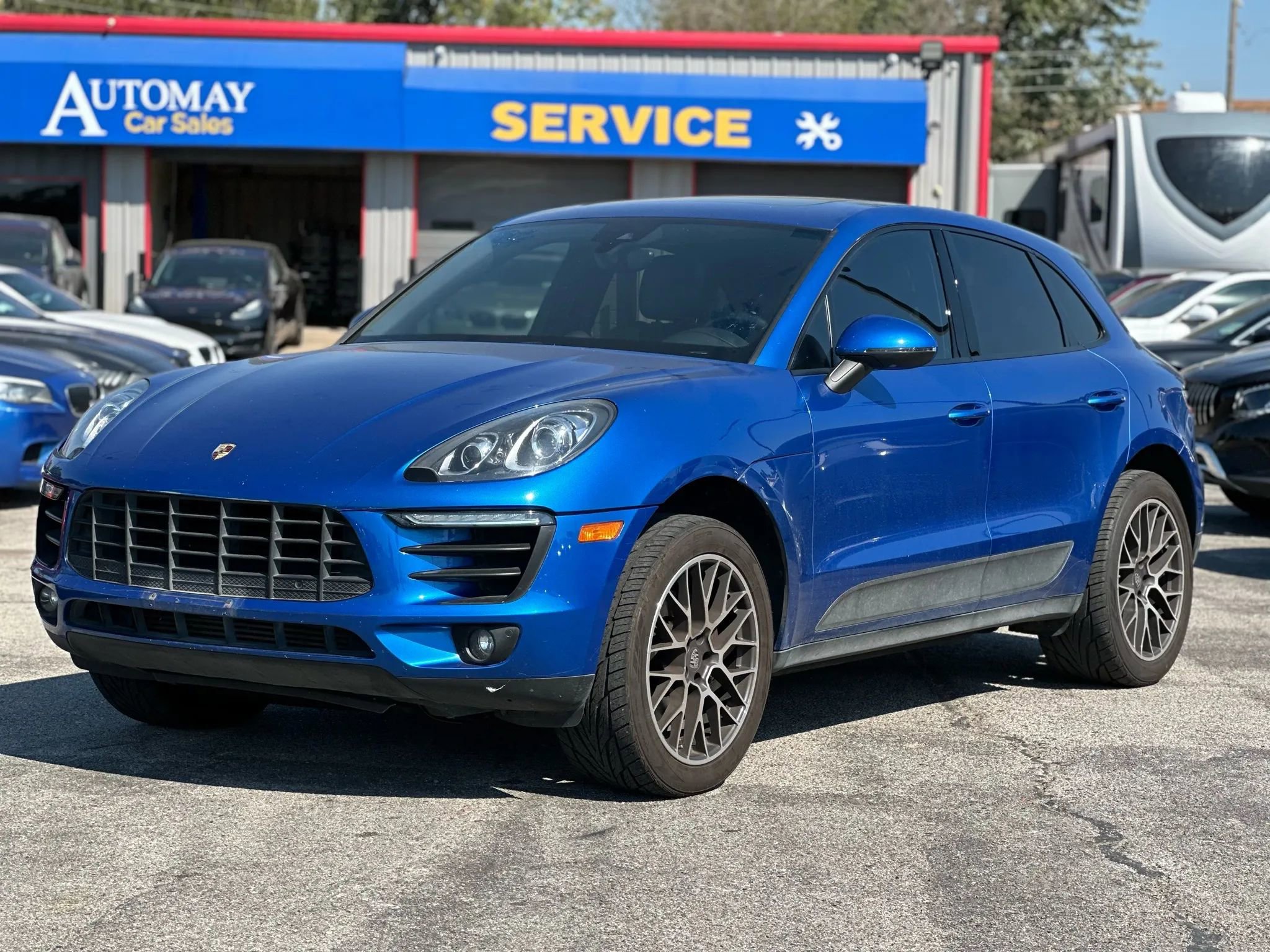 Used 2017 Porsche Macan image 1
