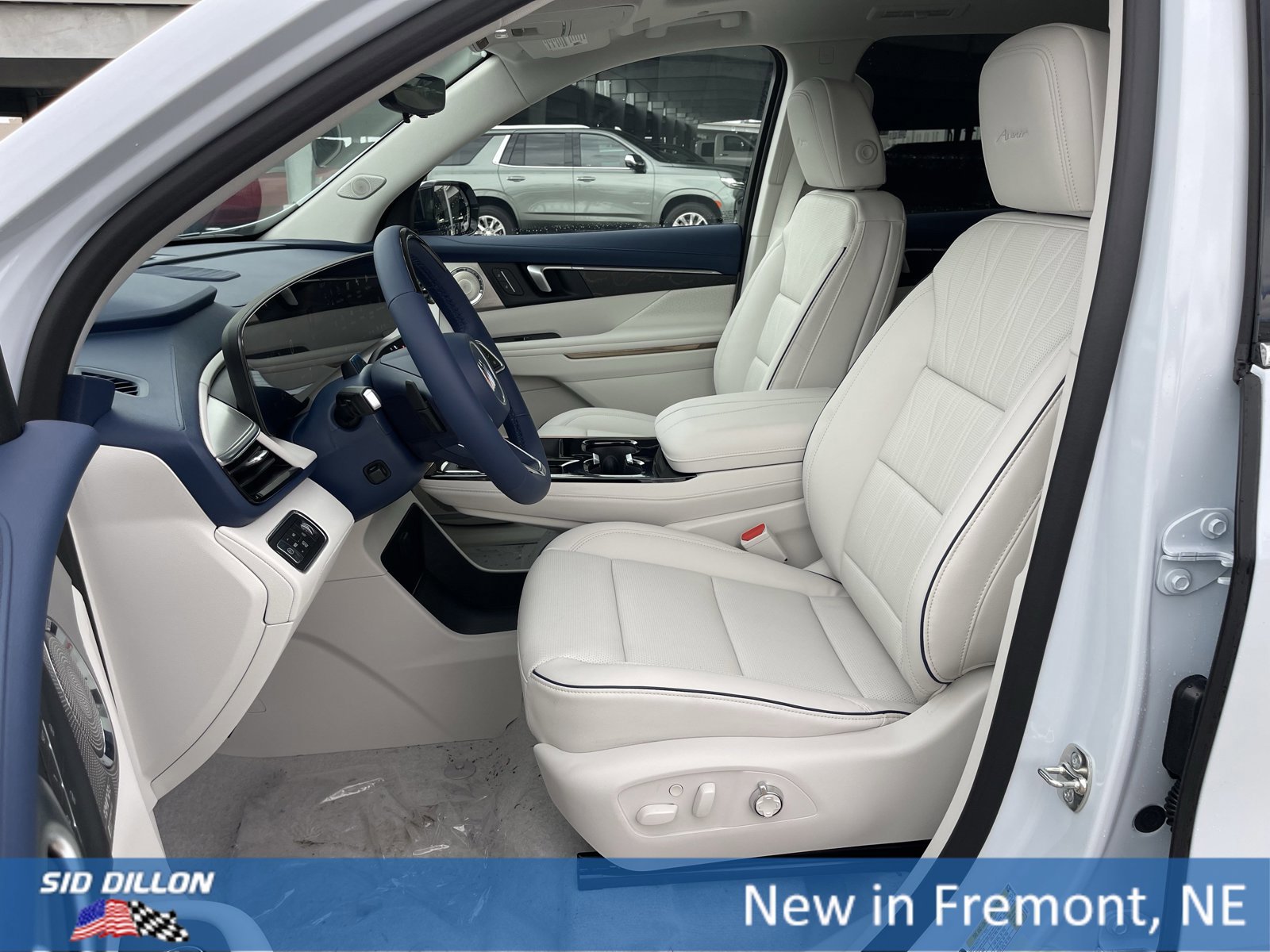 New 2026 Buick Enclave Avenir w/ Super Cruise Package image 9