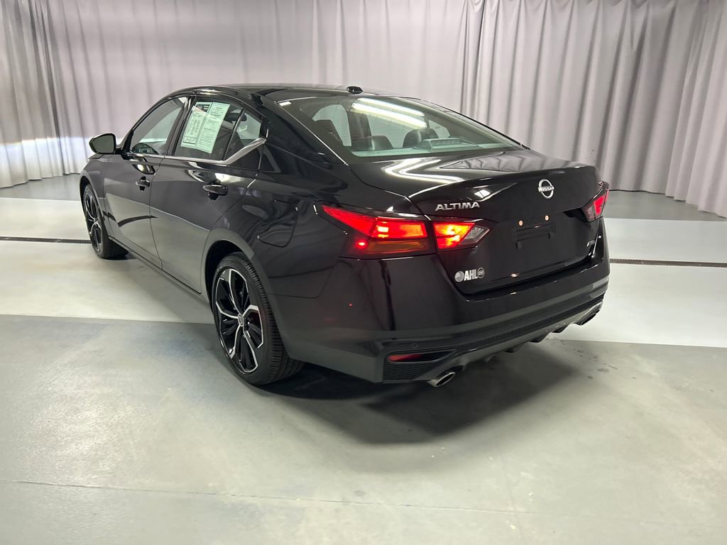 Used 2025 Nissan Altima 2.5 SR AWD/4WD image 5
