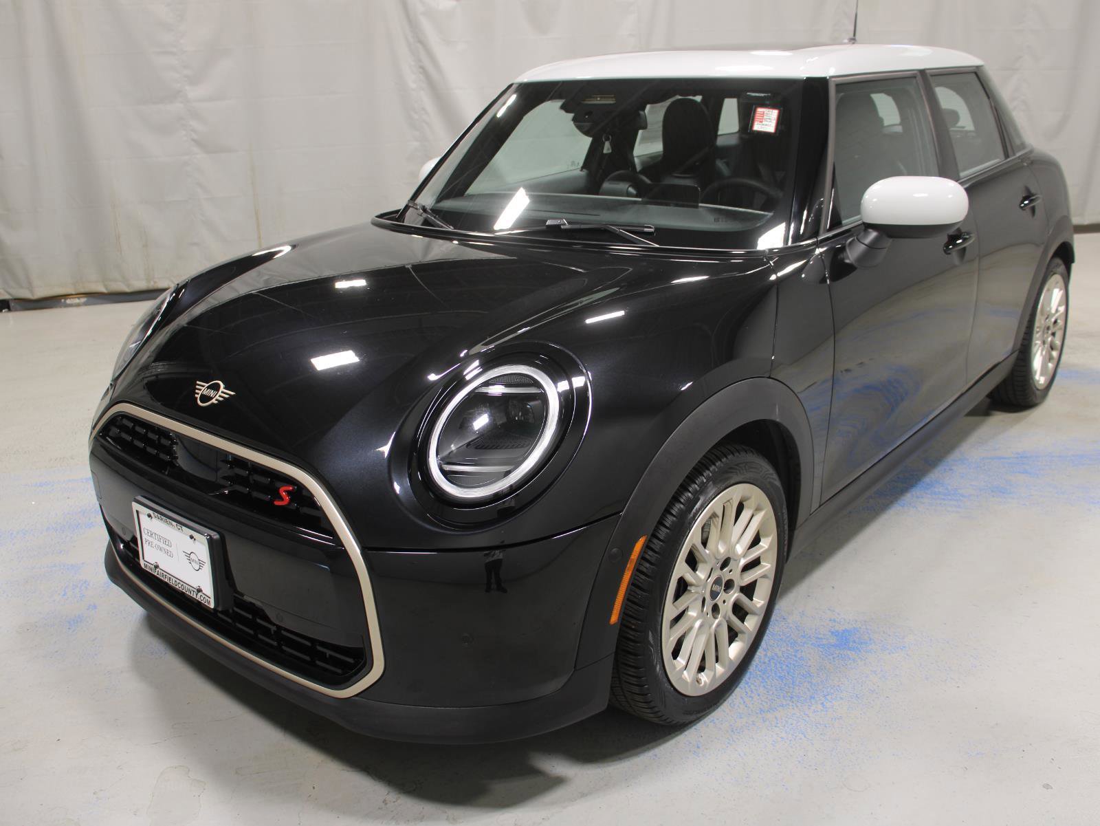 Certified 2025 MINI Cooper S image 4