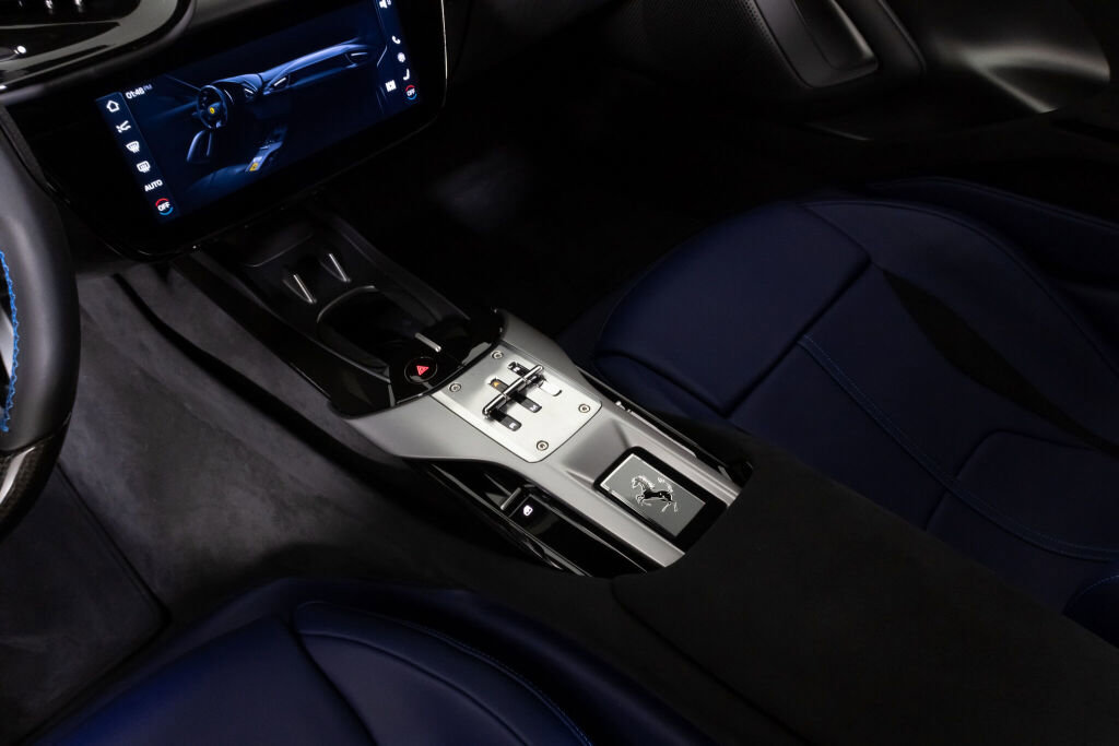 Used 2025 Ferrari 12Cilindri image 40