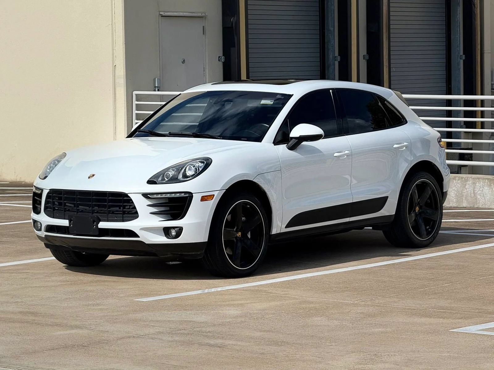 Used 2016 Porsche Macan S AWD/4WD image 3