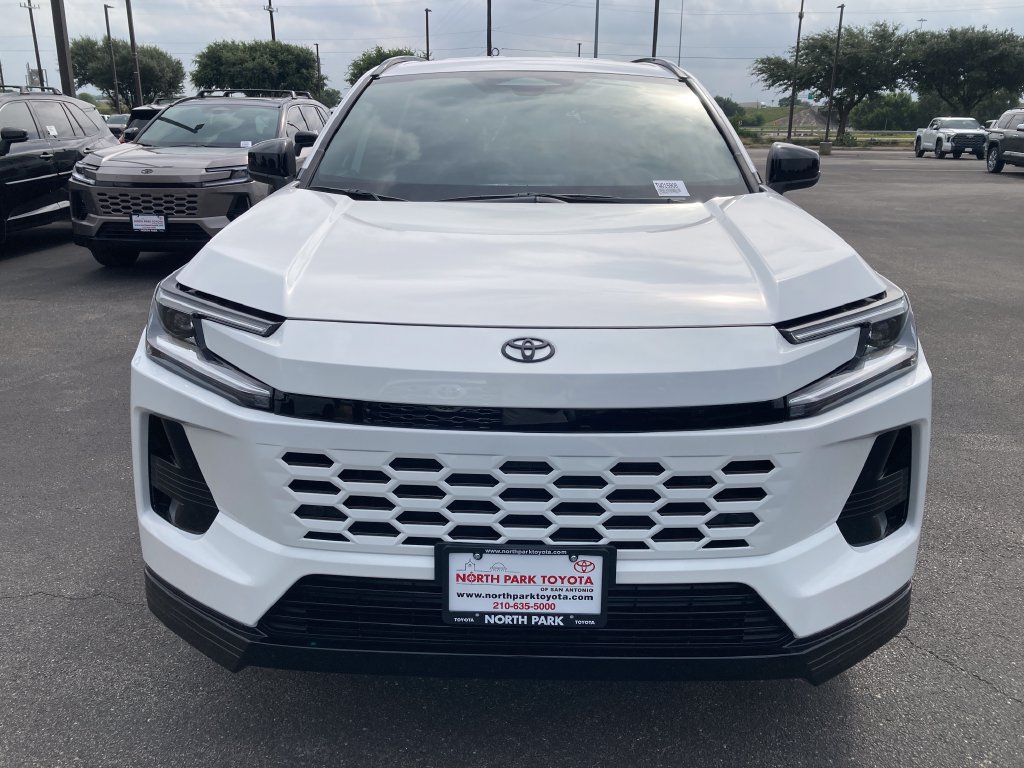 New 2026 Toyota RAV4 SE FWD image 2