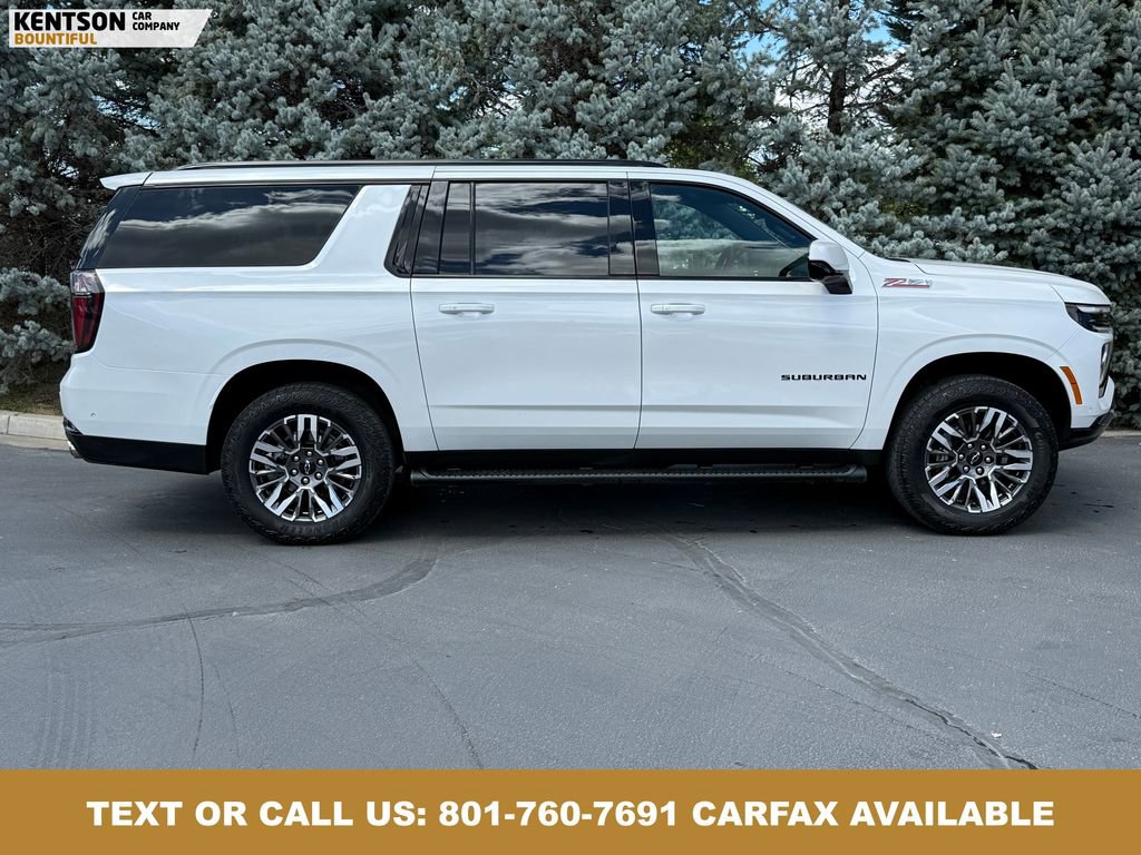Used 2025 Chevrolet Suburban Z71 image 10