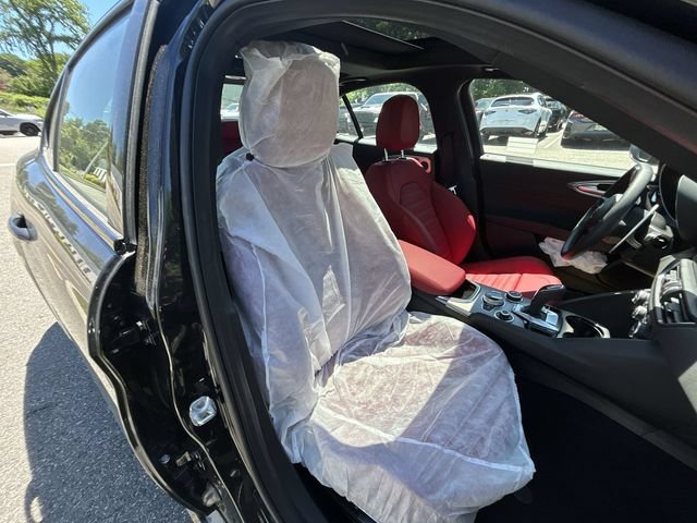 New 2026 Alfa Romeo Giulia AWD w/ Driving Assist Package image 15