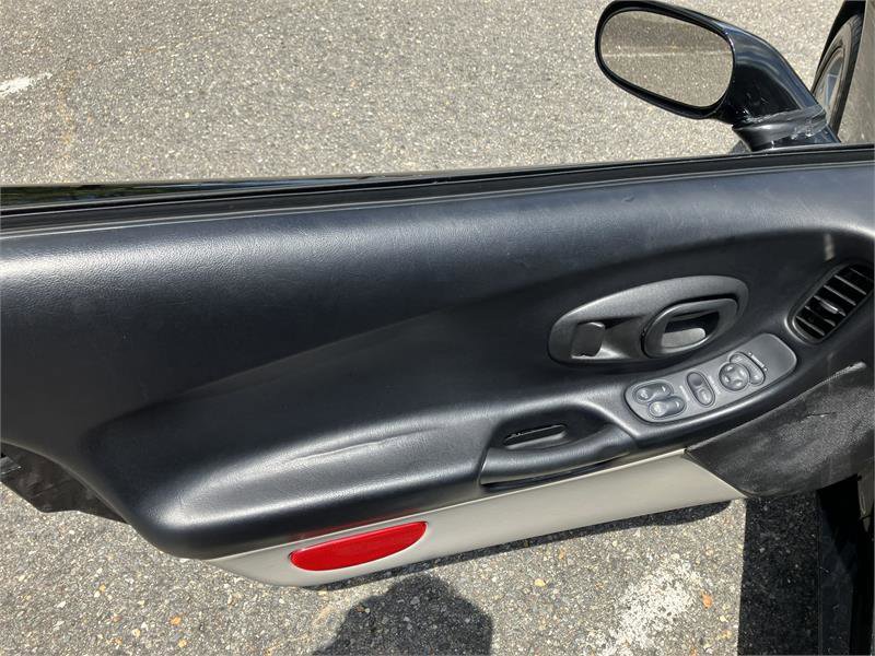 Used 1998 Chevrolet Corvette Convertible image 11